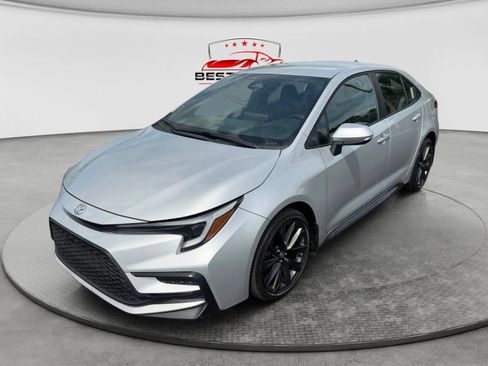 Used 2025 Toyota Corolla SE FWD image 1