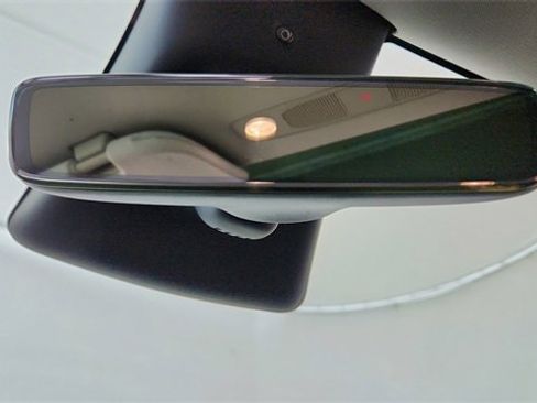 Used 2025 Tesla Model Y Long Range image 53