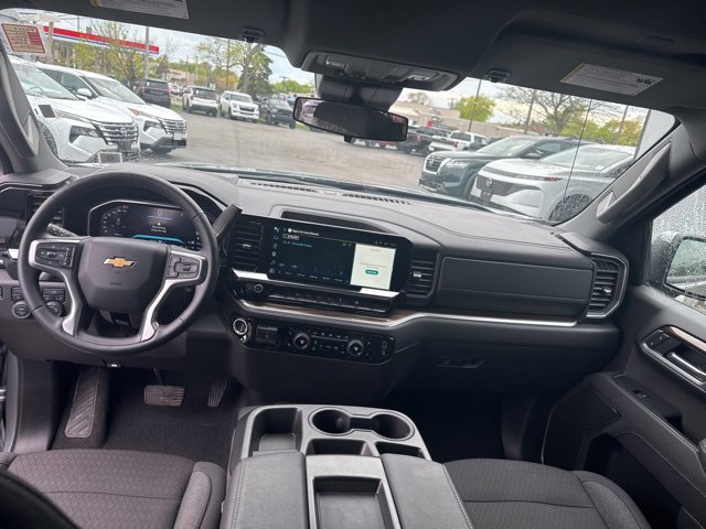Used 2026 Chevrolet Silverado 1500 LT AWD/4WD image 17