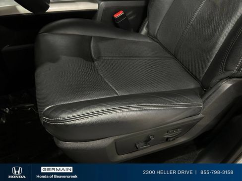 Used 2018 RAM 1500 Laramie w/ Convenience Group AWD/4WD image 19