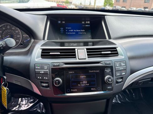 Used 2015 Honda Crosstour EX-L image 26