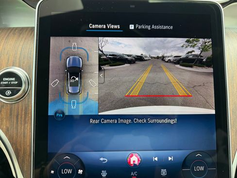 Used 2026 Mercedes-Benz GLC 300 4MATIC image 19