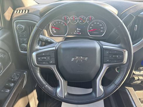 Used 2021 Chevrolet Silverado 1500 LT Trail Boss w/ Convenience Package II AWD/4WD image 19
