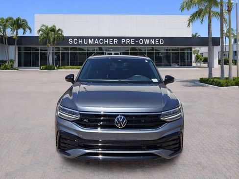 Used 2023 Volkswagen Tiguan SE R-Line FWD image 2