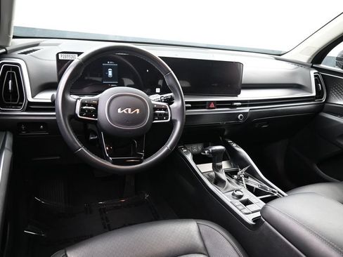 Certified 2024 Kia Sorento S AWD/4WD image 11
