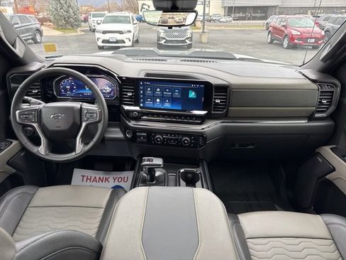 Used 2025 Chevrolet Silverado 1500 ZR2 w/ Technology Package image 15