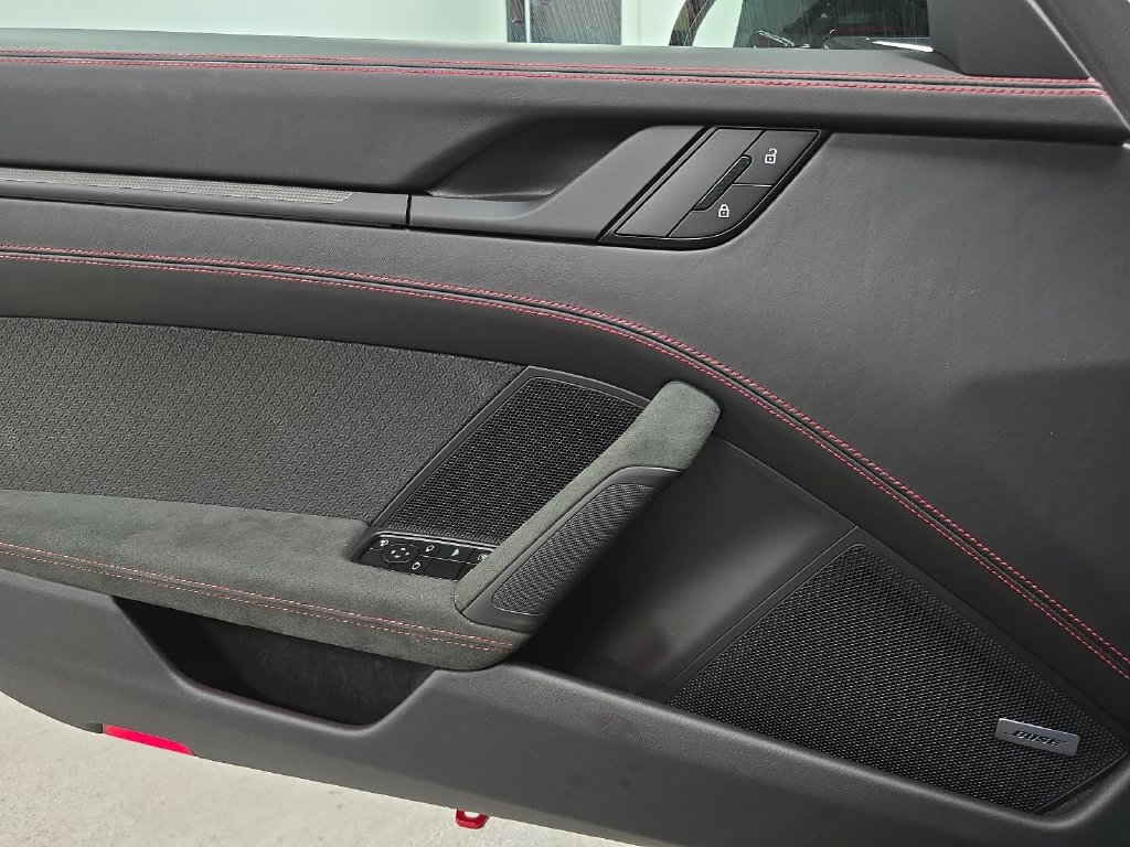 Certified 2025 Porsche 911 GTS image 23