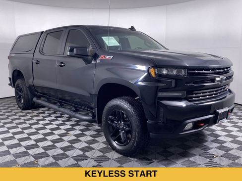 Certified 2020 Chevrolet Silverado 1500 LT Trail Boss w/ LPO, Dark Essentials Package AWD/4WD image 19