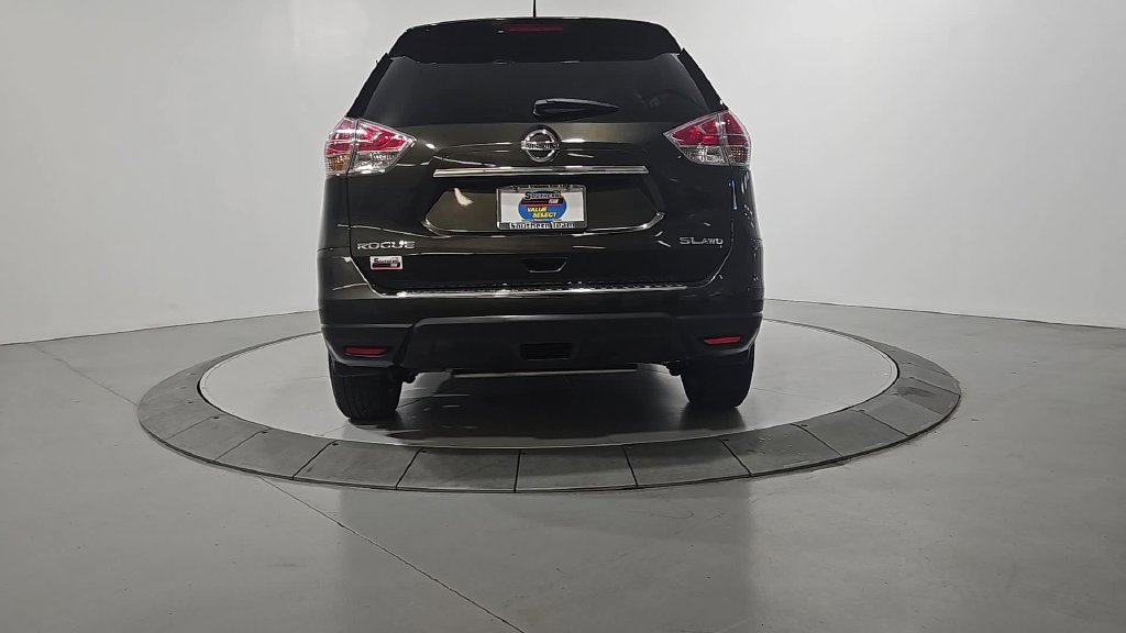 Used 2016 Nissan Rogue SL w/ SL Premium Package AWD/4WD image 4