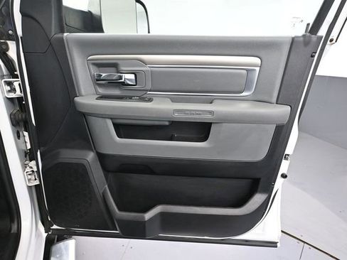 Used 2016 RAM 3500 Big Horn image 48