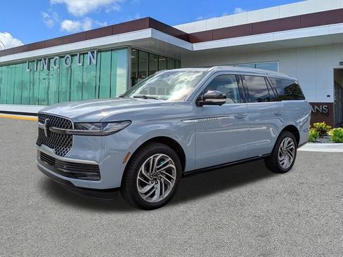 New 2026 Lincoln Navigator Reserve AWD/4WD image 8