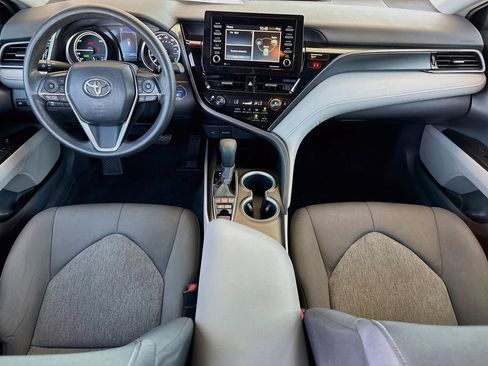 Used 2022 Toyota Camry LE FWD image 13