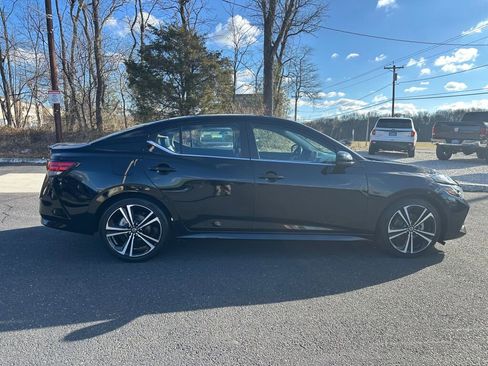 Used 2023 Nissan Sentra SR w/ SR Premium Package image 8