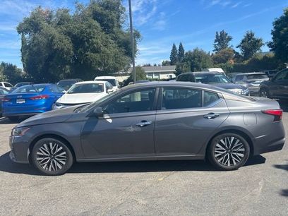 Used 2024 Nissan Altima 2.5 SV w/ SV Premium Package