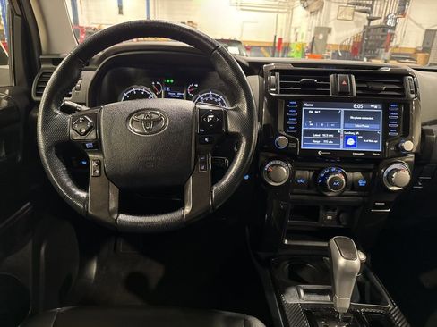 Used 2024 Toyota 4Runner TRD Off-Road Premium image 15
