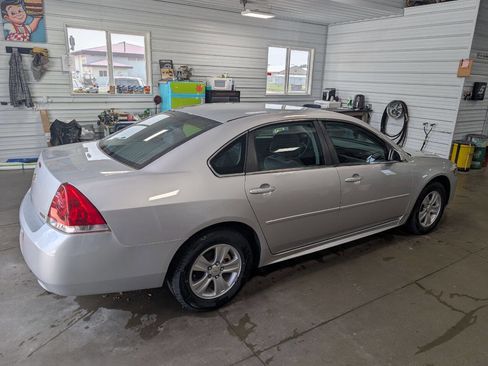 Used 2016 Chevrolet Impala Limited LS image 4