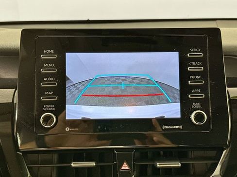 Used 2024 Toyota Camry SE image 12