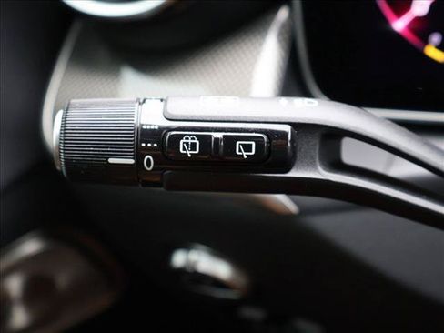 Used 2024 Mercedes-Benz GLC 300 4MATIC image 16