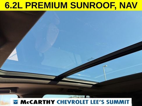 Used 2022 Cadillac Escalade ESV Premium Luxury image 6