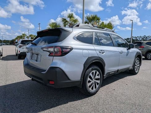 Certified 2023 Subaru Outback Premium AWD/4WD image 4