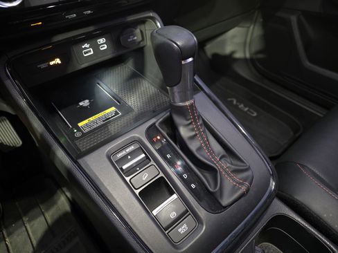 Used 2024 Honda CR-V Sport Touring image 15