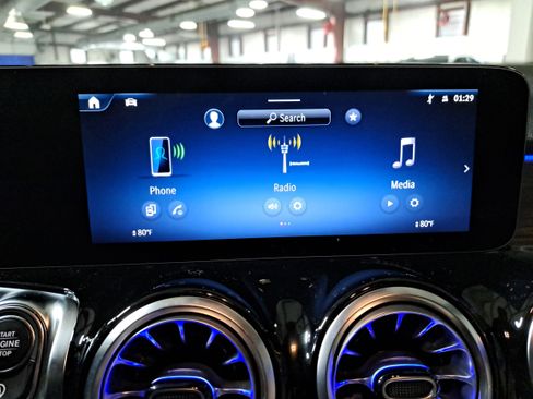 New 2026 Mercedes-Benz GLB 250 4MATIC image 23