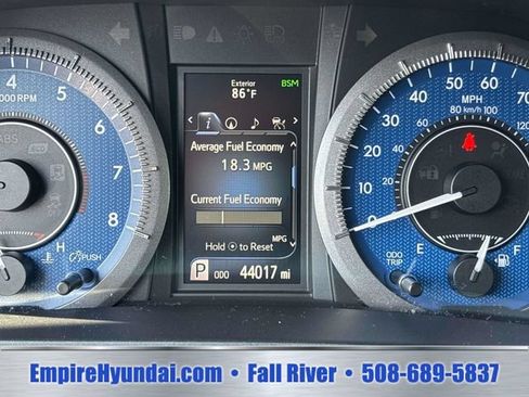Used 2018 Toyota Sienna XLE w/ XLE Navigation Package AWD/4WD image 21