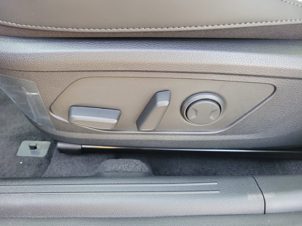 New 2026 Kia K5 GT-Line w/ GT-Line Premium Package FWD image 23