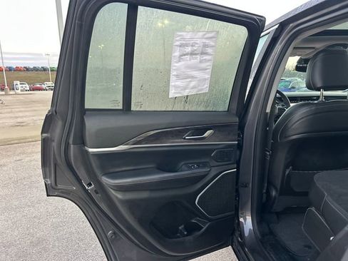 Used 2022 Jeep Grand Cherokee Limited 4xe image 47