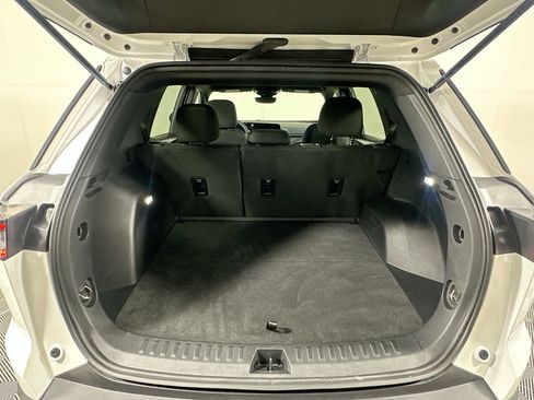 Used 2025 Chevrolet Equinox LT w/ Safety and Technology Package FWD image 28