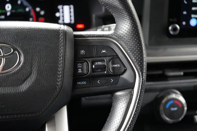 Used 2025 Toyota 4Runner SR5 AWD/4WD image 16
