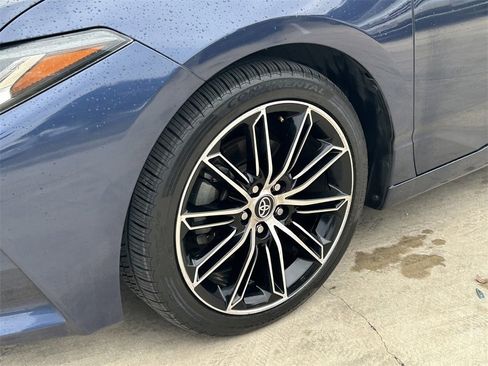 Certified 2020 Toyota Avalon Touring w/ Advanced Safety Package image 9