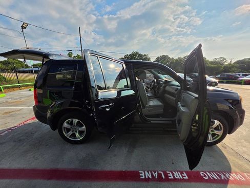 Used 2014 Honda Pilot EX image 30