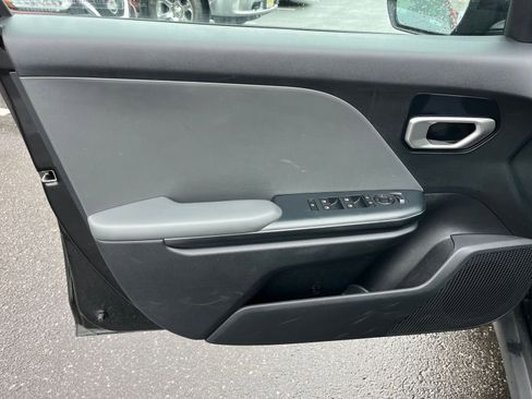 Used 2025 Kia K4 FWD image 18