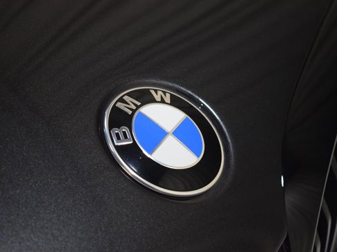 Used 2023 BMW X4 M40i w/ Parking Assistance Package AWD/4WD image 3