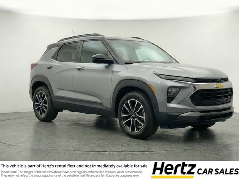 Used 2025 Chevrolet TrailBlazer LT FWD image 1