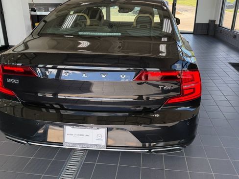Used 2017 Volvo S90 T6 Momentum w/ Vision Package AWD/4WD image 5