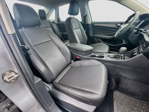 Used 2020 Volkswagen Jetta SE FWD image 29