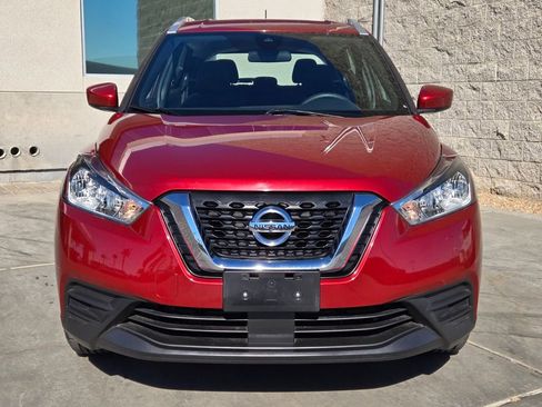 Used 2020 Nissan Kicks SV image 8