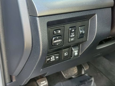 Used 2019 Toyota Tundra SR5 image 19