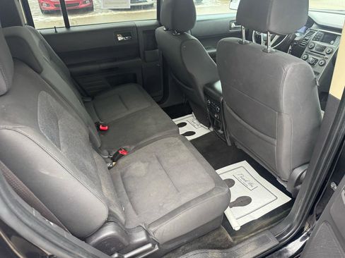 Used 2016 Ford Flex SE image 12