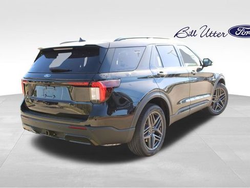 New 2026 Ford Explorer ST-Line w/ ST-Line Street Pack image 3