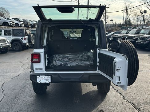 New 2026 Jeep Wrangler Unlimited Sport image 23