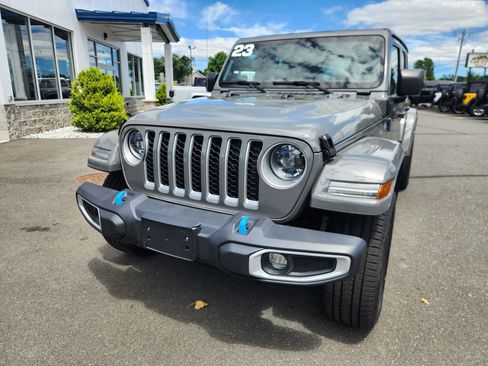 Used 2023 Jeep Wrangler Unlimited Sahara image 4
