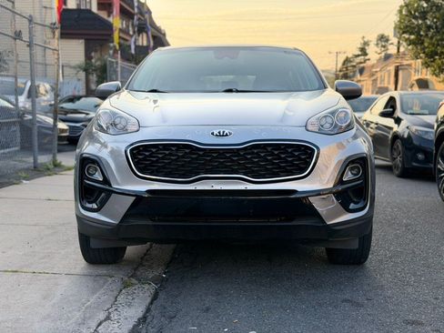 Used 2020 Kia Sportage LX AWD/4WD image 2