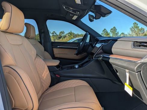 New 2025 Jeep Grand Cherokee Summit image 33