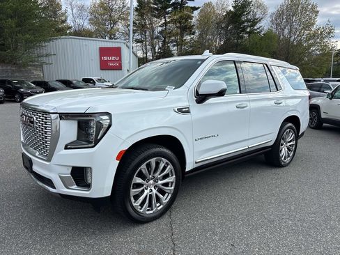 Used 2022 GMC Yukon Denali w/ Max Trailering Package AWD/4WD image 7
