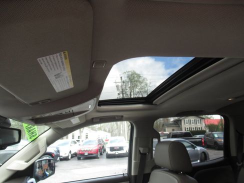 Used 2018 GMC Sierra 1500 SLT AWD/4WD image 23