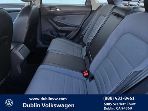 Certified 2025 Volkswagen Jetta SE FWD image 12