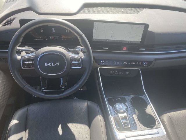 New 2026 Kia Carnival EX FWD image 10